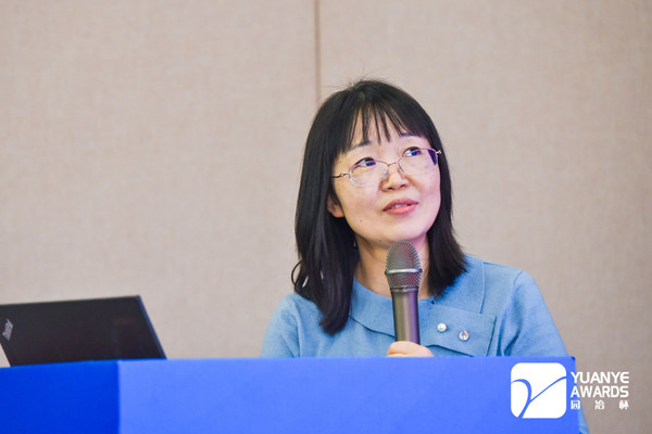 室內(nèi)設計與公共藝術論壇舉辦 當代藝術激活傳統(tǒng)文化受關注