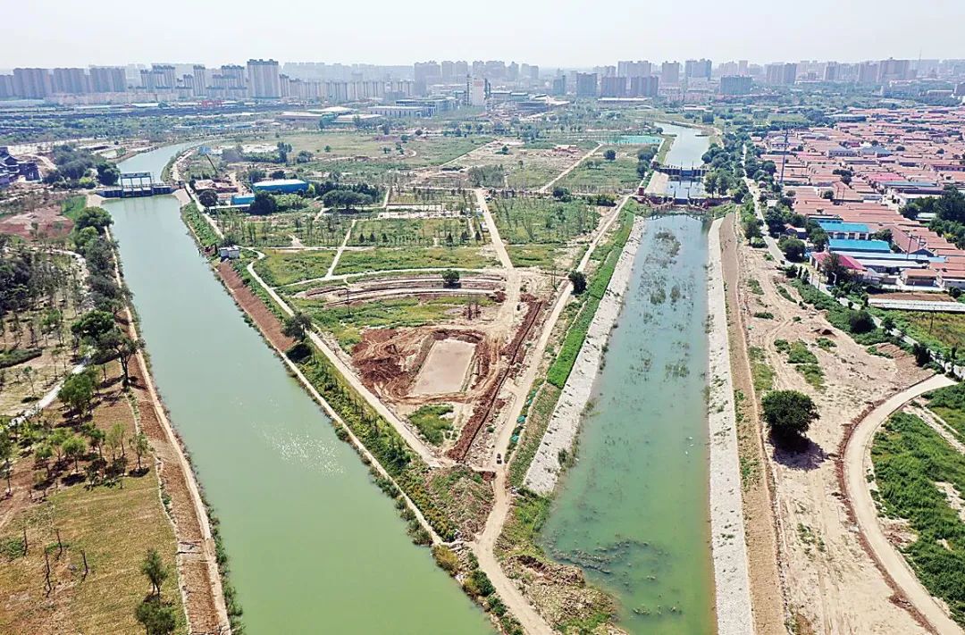 三角洲、步行橋、碼頭駁岸……運河元素綻放園博園