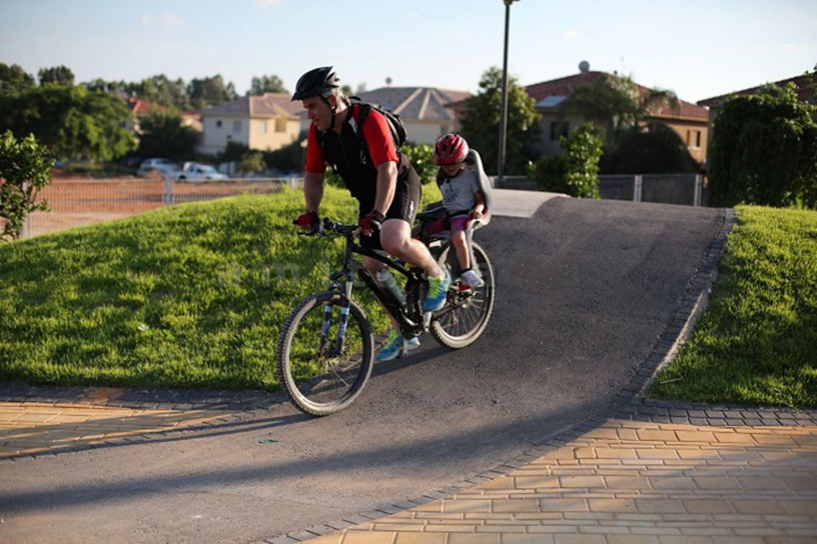 賓亞米納體育公園