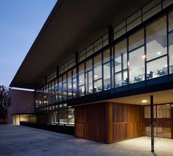 西班牙塞戈維亞大學校園