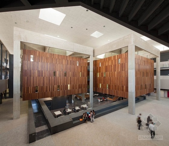 西班牙塞戈維亞大學校園