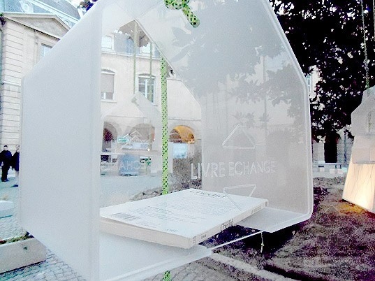 自由懸浮城市圖書館