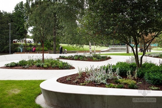 HTA設計的英國斯蒂夫尼奇城中心花園