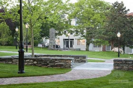 Maya Lin設計的紐波特“會客廳”公共景觀