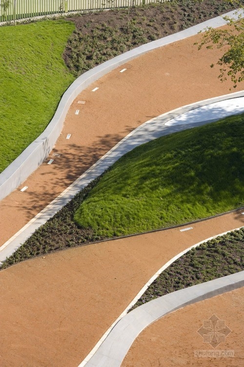 西班牙格蘭納達的ERAS DE CRISTO公共空間場地規劃