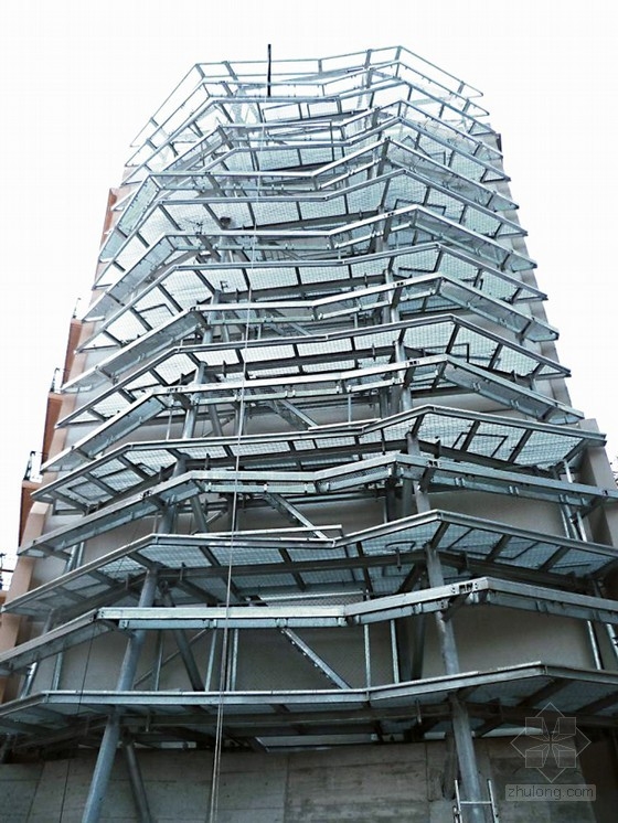 巴塞羅那住宅垂直花園