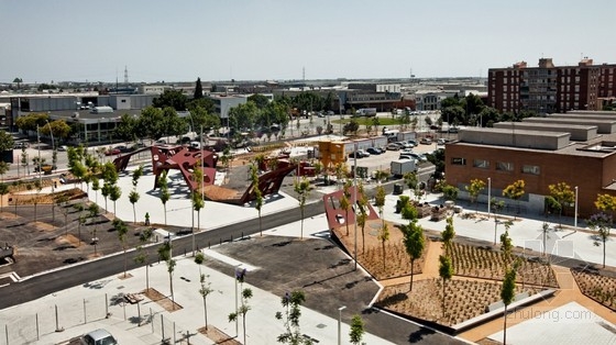 西班牙薩羅城中央?yún)^(qū)域的多功能結(jié)構(gòu)設(shè)計(jì)