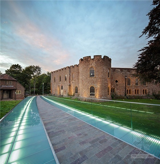 美國麻省陶頓市城堡綠橋