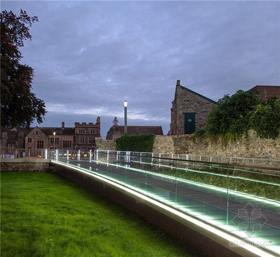 美國麻省陶頓市城堡綠橋