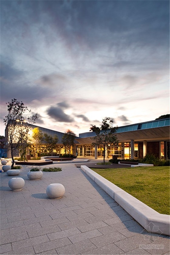 Cranbrook花園中學