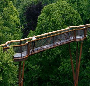 英國皇家植物園樹頂走廊景觀設(shè)計