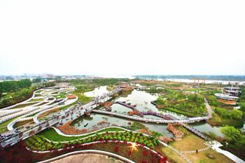2015精品園林獎(jiǎng)：揚(yáng)中濱江生態(tài)濕地公園一期