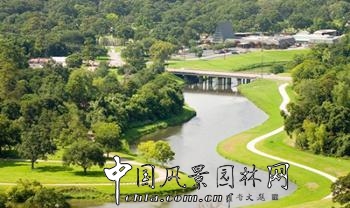 布雷海灣：生態景觀與工業城市的融合