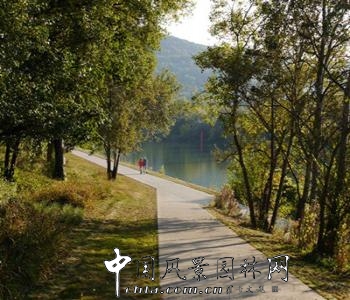 里昂索恩河Rochetaillee改造項目賞析