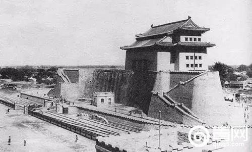 朝陽(yáng)門(mén)