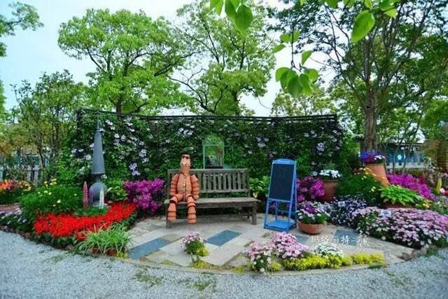 園藝：院子里夢境般的花果藤架