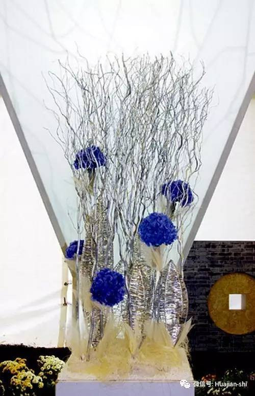 2_副本.jpg 花藝欣賞:綻放花的氣質(zhì)