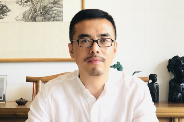 信達電通王春龍：用光溫暖世界