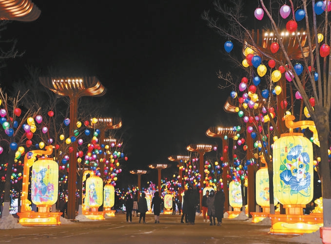 3900盞花燈點(diǎn)亮世園公園